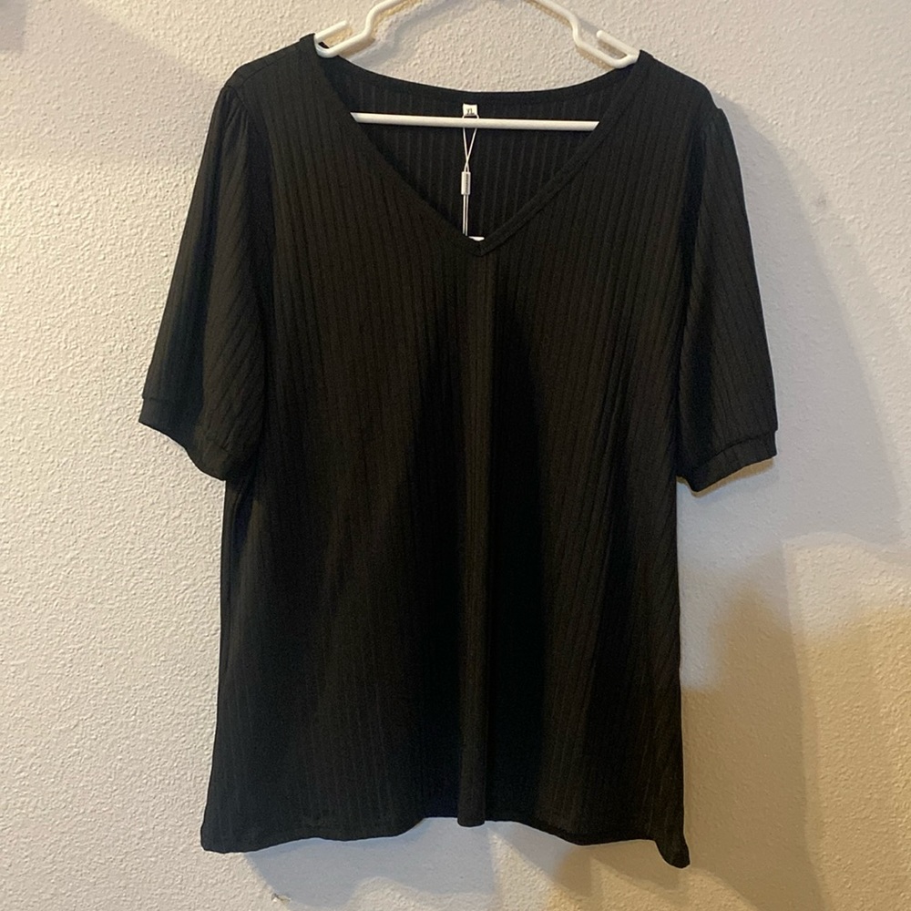 NWT Xieerduo short sleeve top size XL